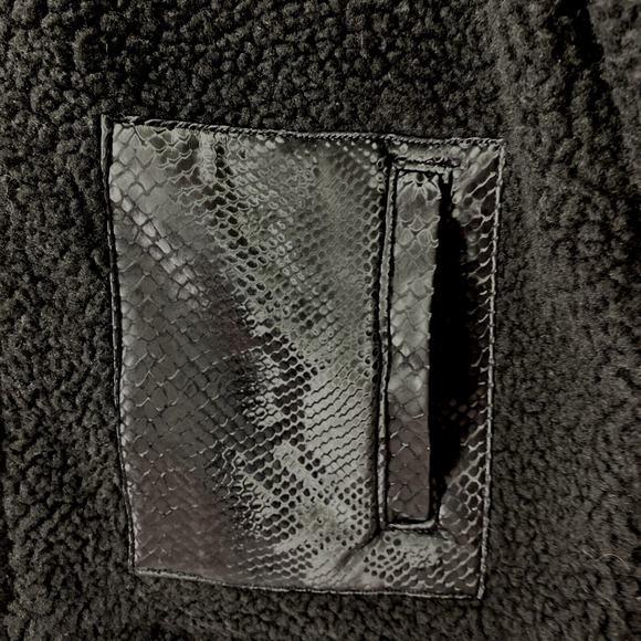 Juicy Couture Sherpa Jacket Womens Medium Black Full Zip Pocket Coat Outdoors - Picture 5 of 11